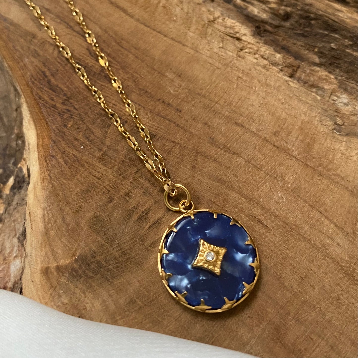 Collier Milly