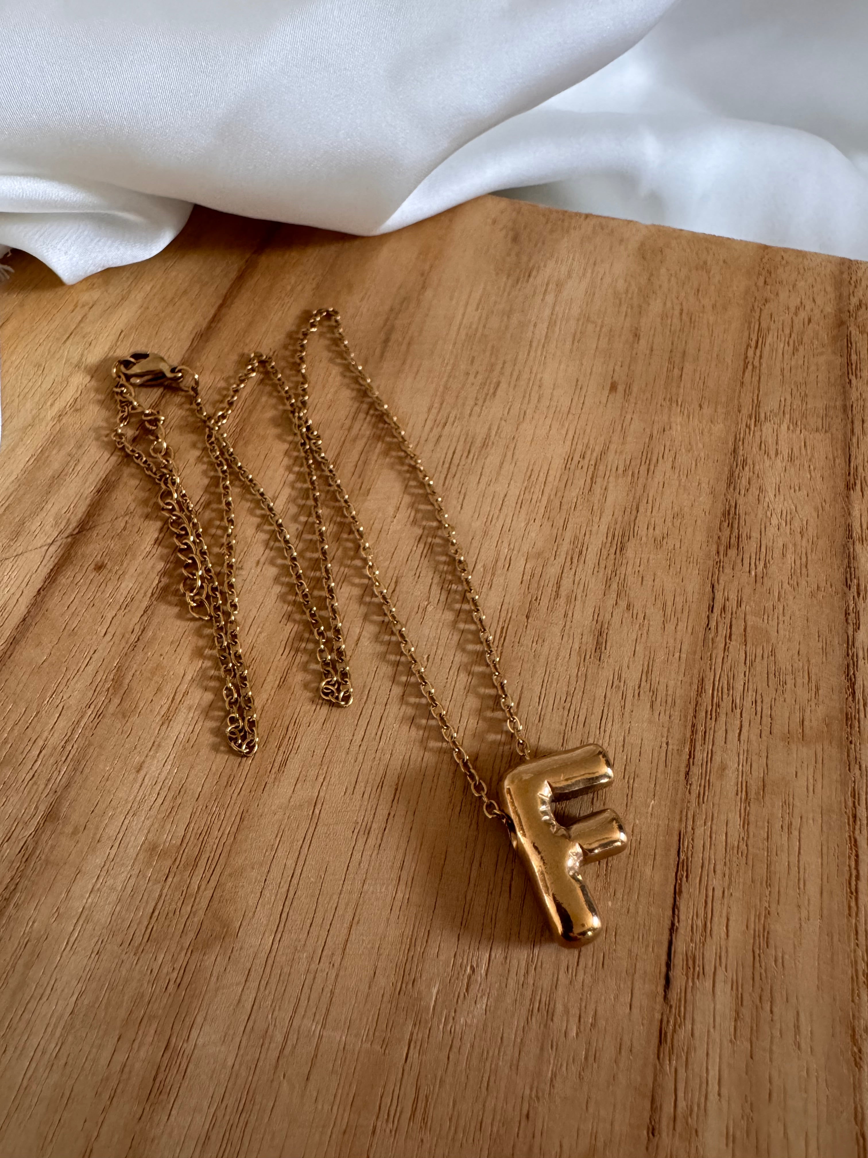 Collier Lettre Bulle