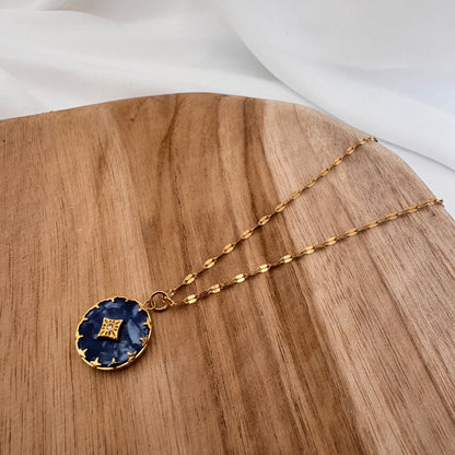 Collier Milly