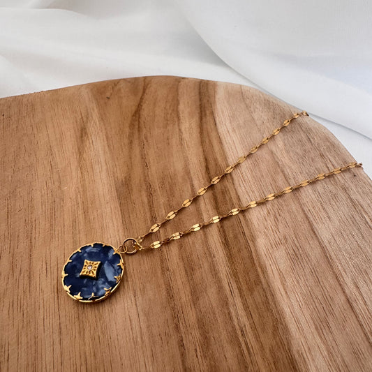 Collier Milly