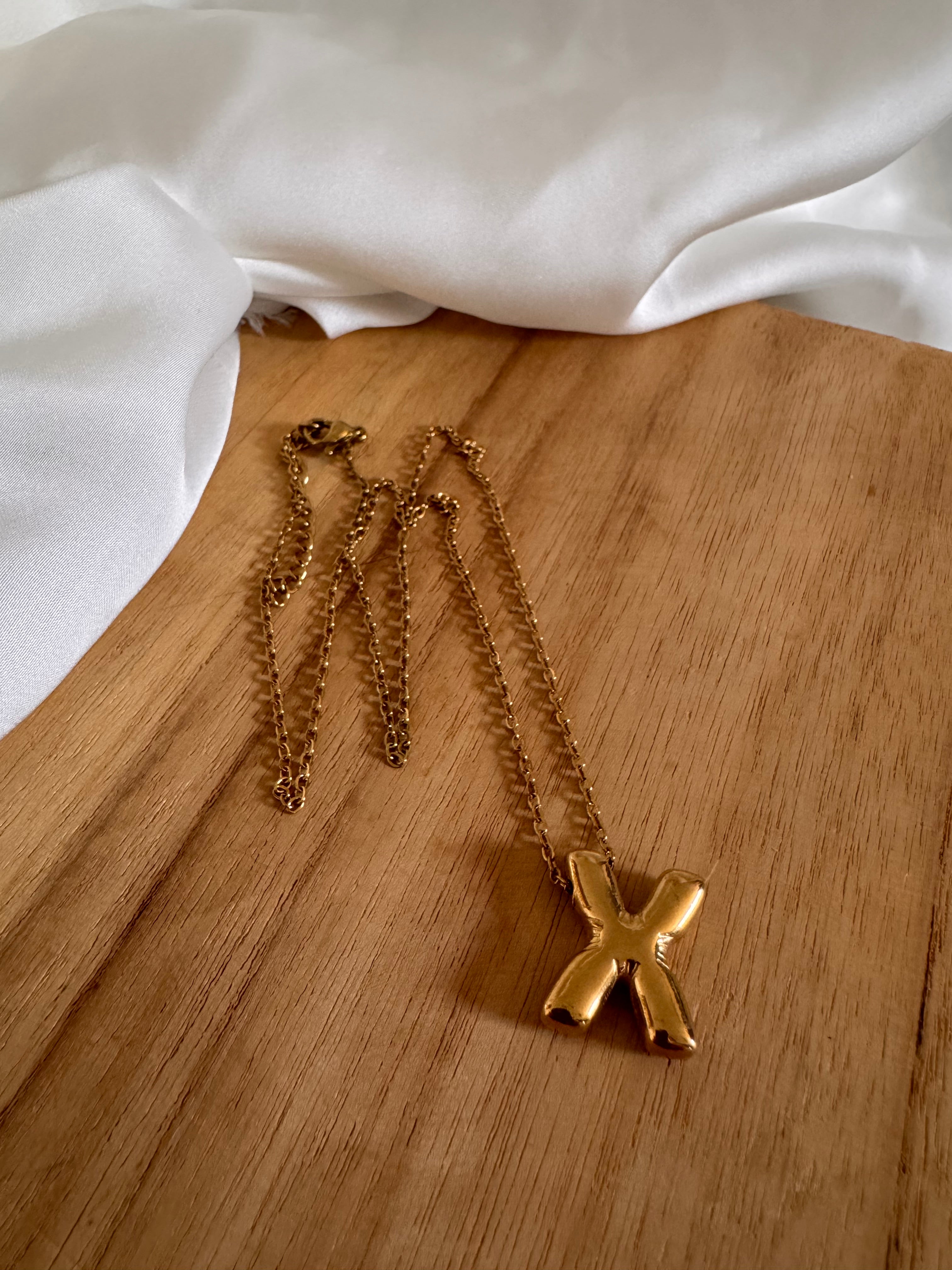 Collier Lettre Bulle