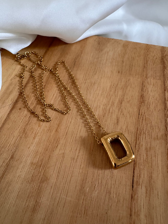 Collier Lettre Bulle — vue 5