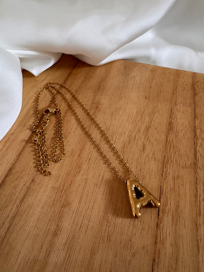 Collier Lettre Bulle — vue 2