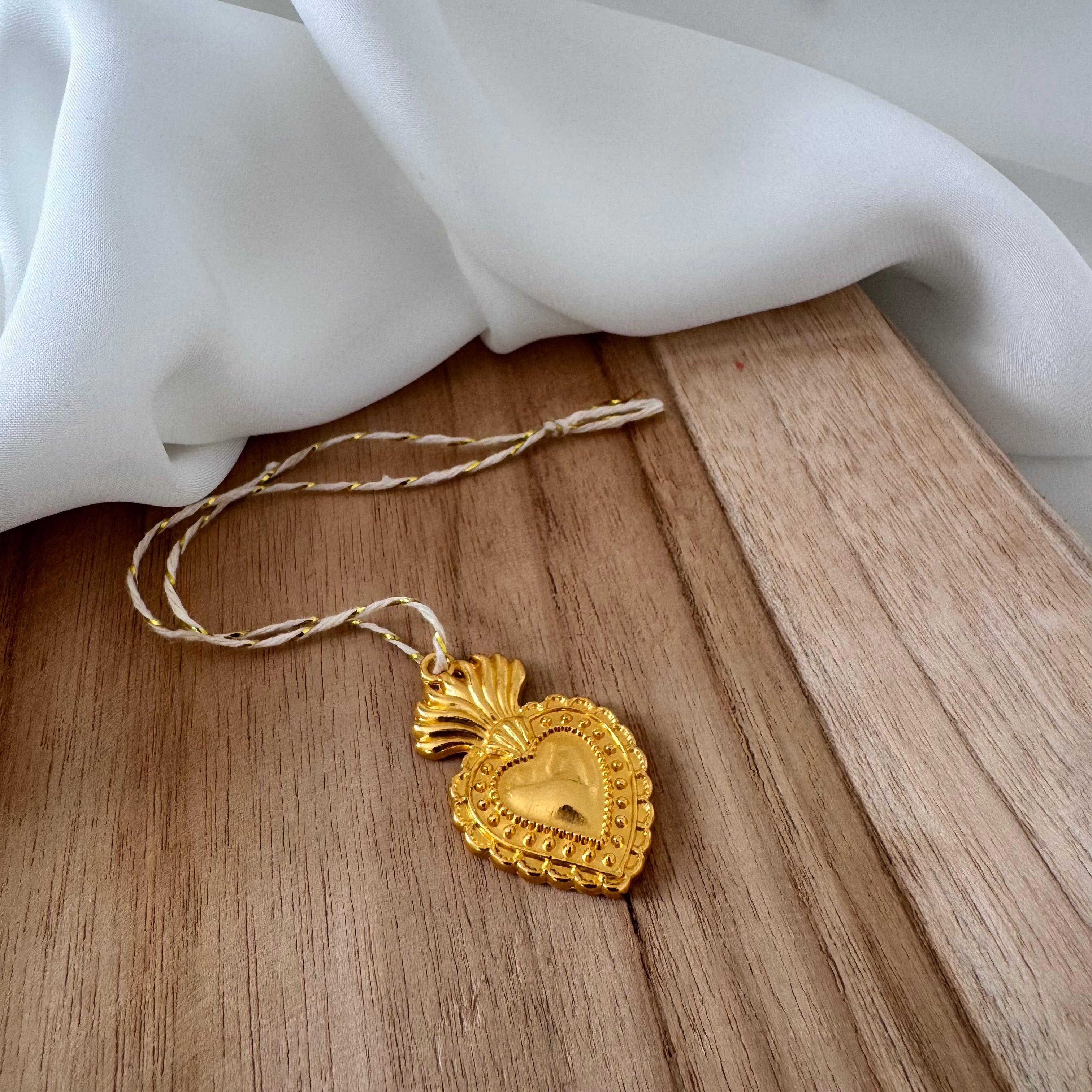 Ex-Voto Cœur Sacré en métal, talisman de protection murale 